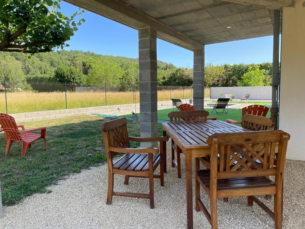 Toupie Et Bicyclette Villa Charmes-sur-Rhone ภายนอก รูปภาพ